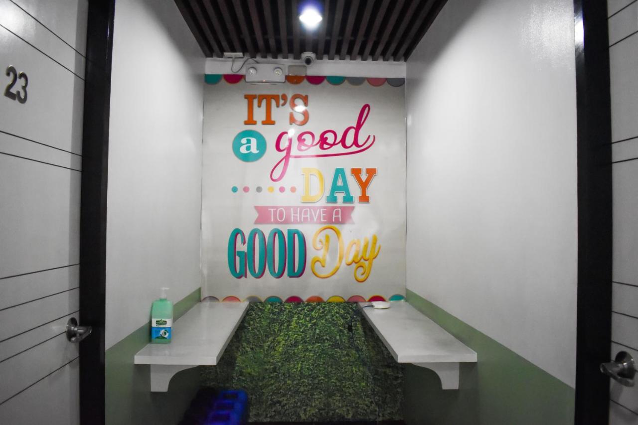 Happy Homes Manila Exterior foto